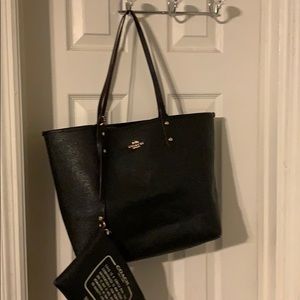 Coach reversible pocketbook